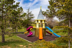 play park equipment suppliers